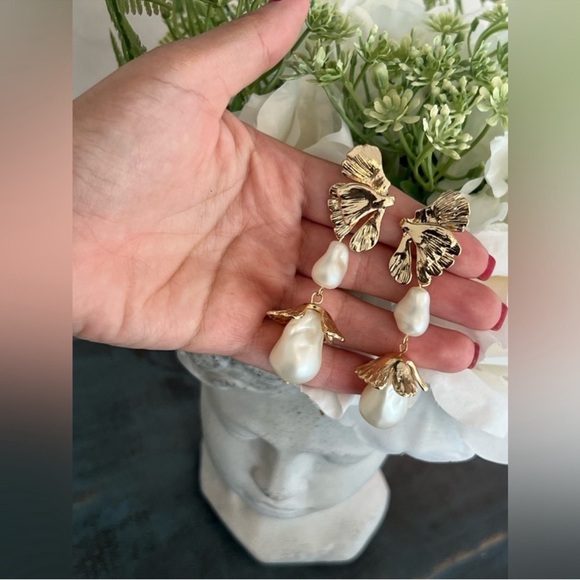 House of Harlow 1960 Statement Ginkgo  Drop Earrings ✨ - Picture 6 of 14